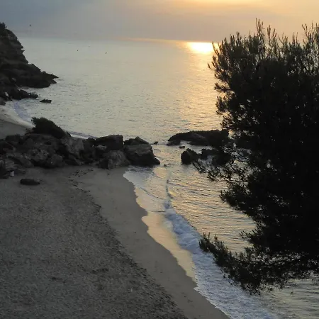 別荘 And Relax Mediterranean With Free Wifi *